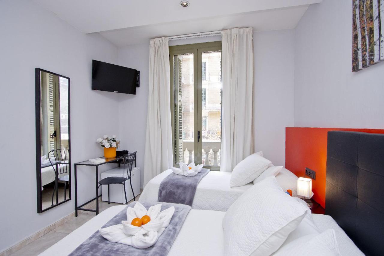 Barcelona City Centre Hostal Exterior photo